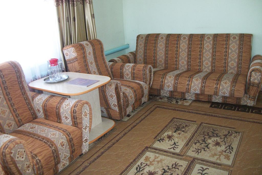 Enirest Hotel Karakol Cameră foto