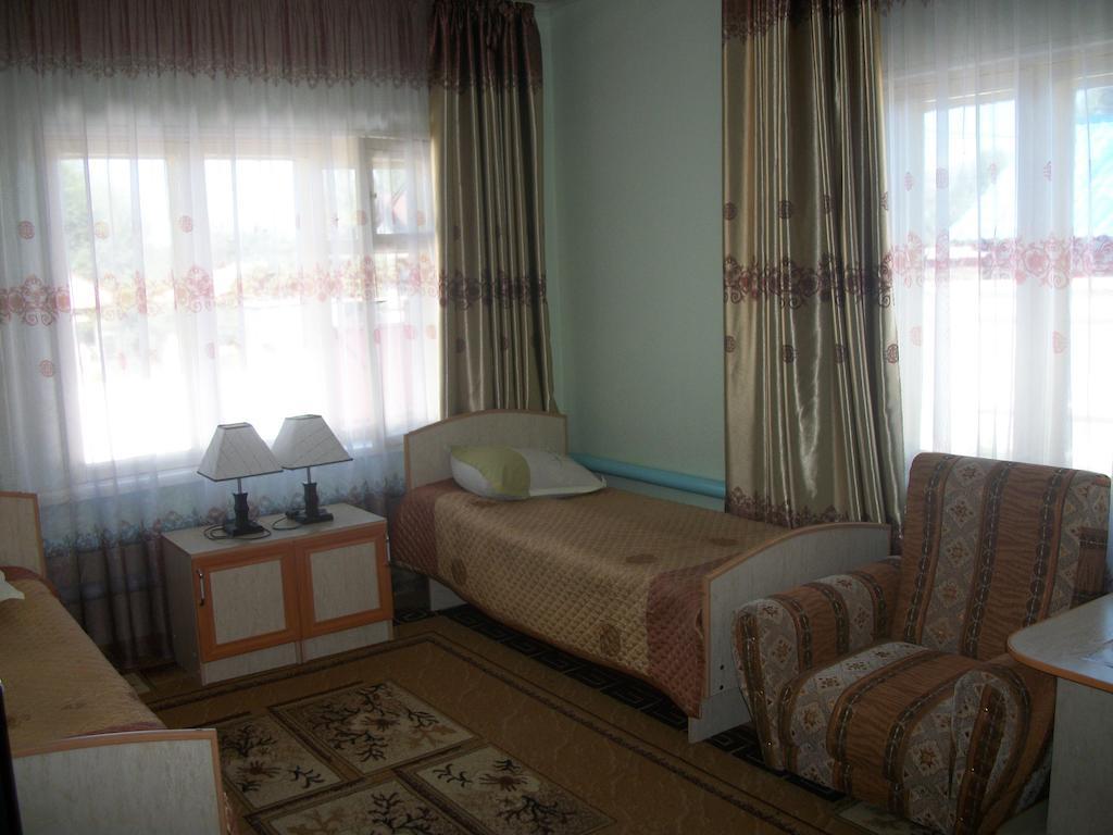 Enirest Hotel Karakol Cameră foto