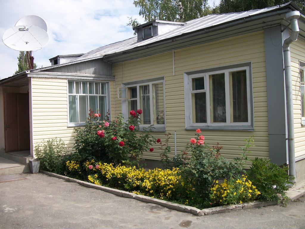 Enirest Hotel Karakol Exterior foto
