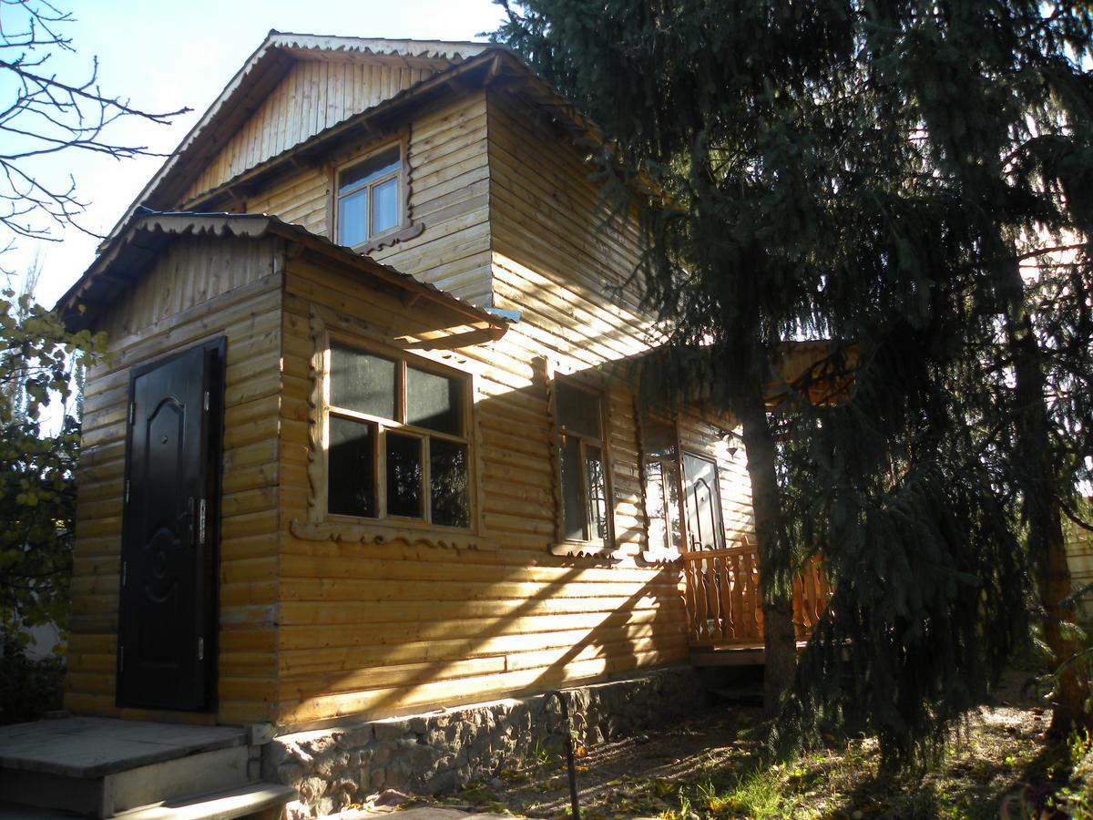 Enirest Hotel Karakol Exterior foto