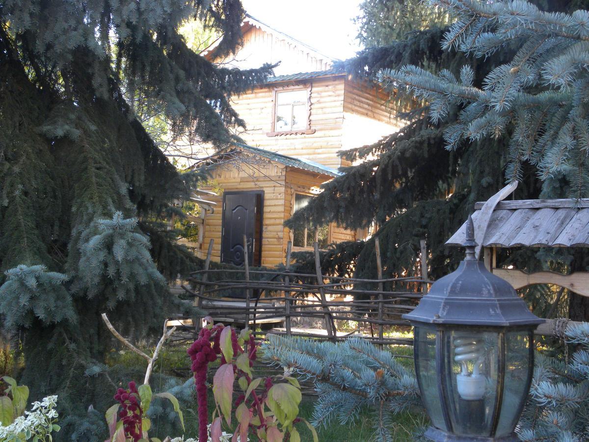 Enirest Hotel Karakol Exterior foto